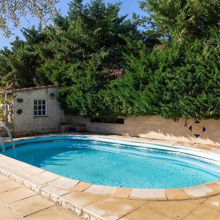 Mas Provencal De 120M2 En Camargue, Avec Piscine Et Parking Inclus, Ideal Pour Des Vacances Arlés Exterior foto
