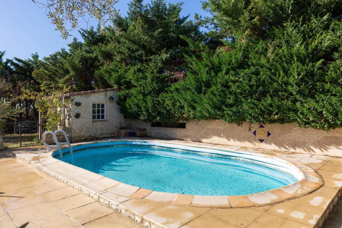 Mas Provencal De 120M2 En Camargue, Avec Piscine Et Parking Inclus, Ideal Pour Des Vacances Arlés Exterior foto