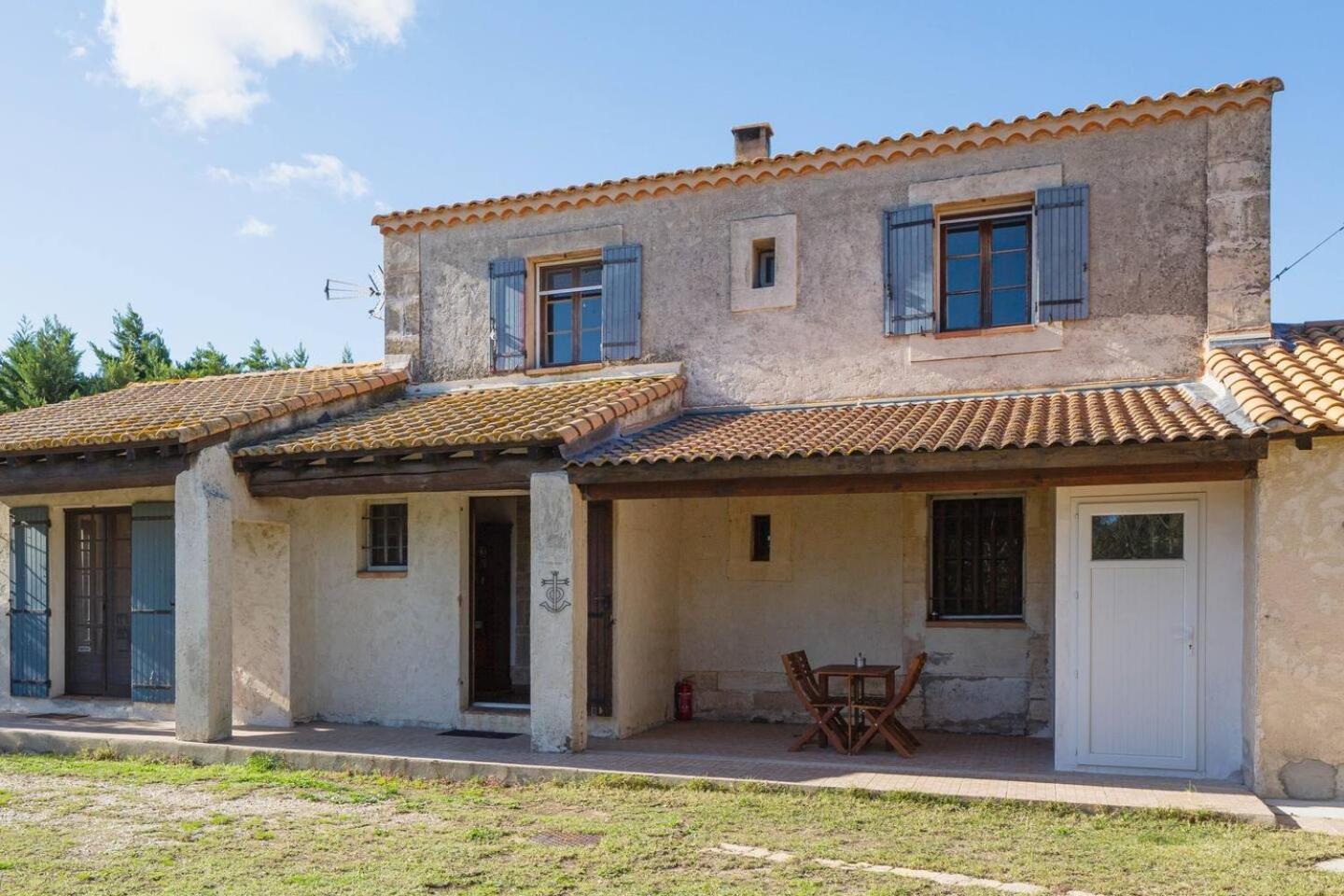 Mas Provencal De 120M2 En Camargue, Avec Piscine Et Parking Inclus, Ideal Pour Des Vacances Arlés Exterior foto
